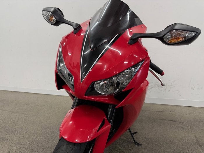 2015 Honda CBR1000RR (FIREBLADE) Red
