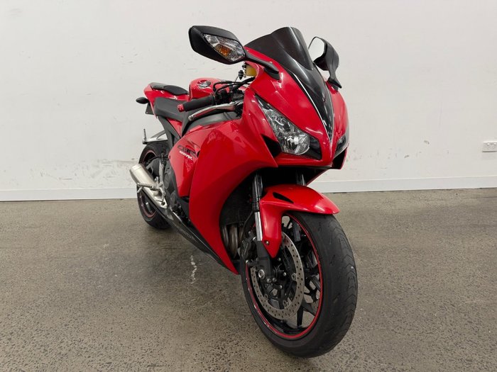 2015 Honda CBR1000RR (FIREBLADE) Red