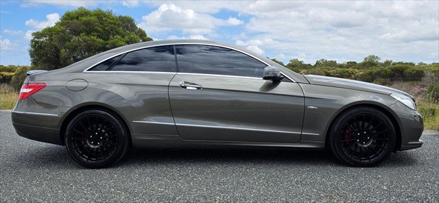 2010 Mercedes-Benz E-Class E250 CDI BlueEFFICIENCY Avantgarde