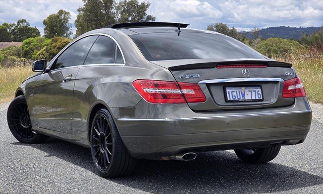 2010 Mercedes-Benz E-Class E250 CDI BlueEFFICIENCY Avantgarde