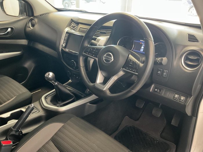 2023 Nissan Navara ST-X