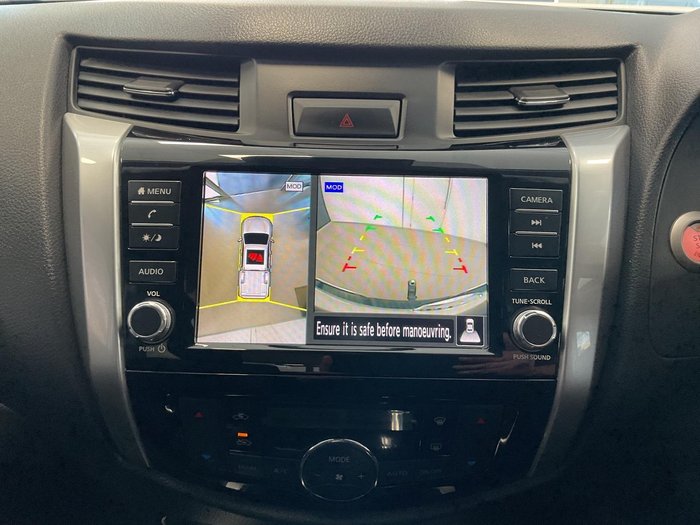 2023 Nissan Navara ST-X