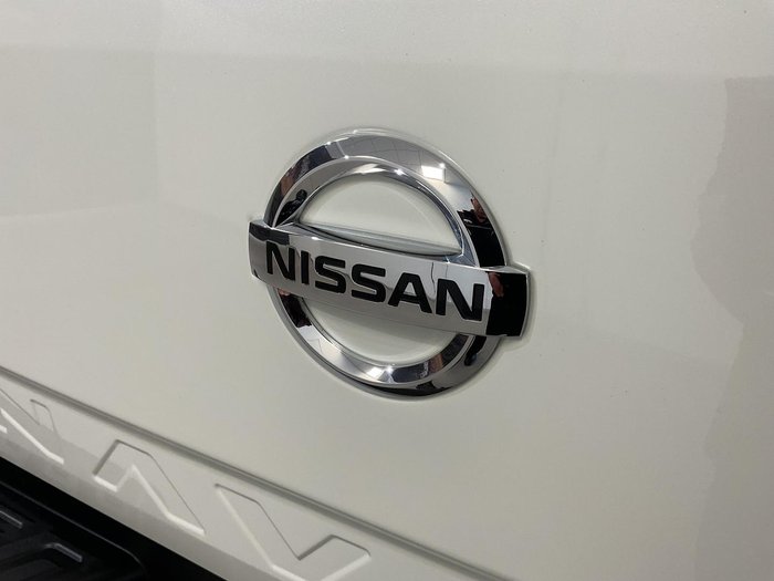 2021 Nissan Navara ST-X
