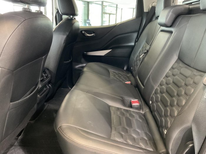 2021 Nissan Navara ST-X