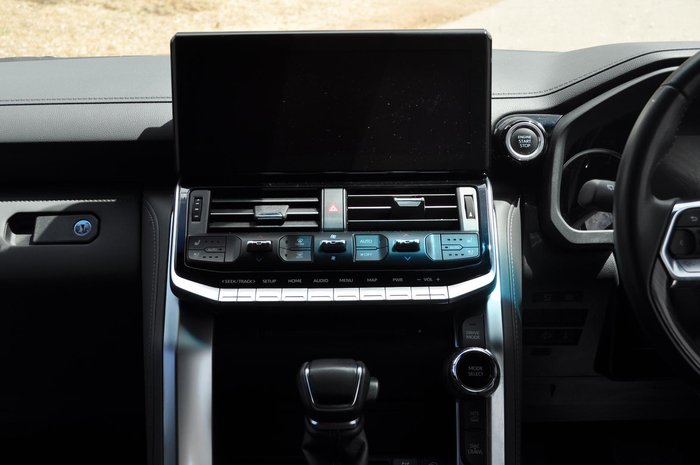 2022 Toyota Landcruiser VX