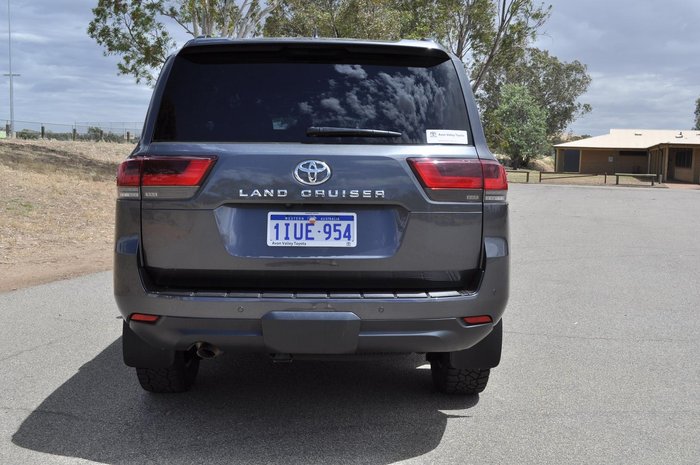 2022 Toyota Landcruiser VX