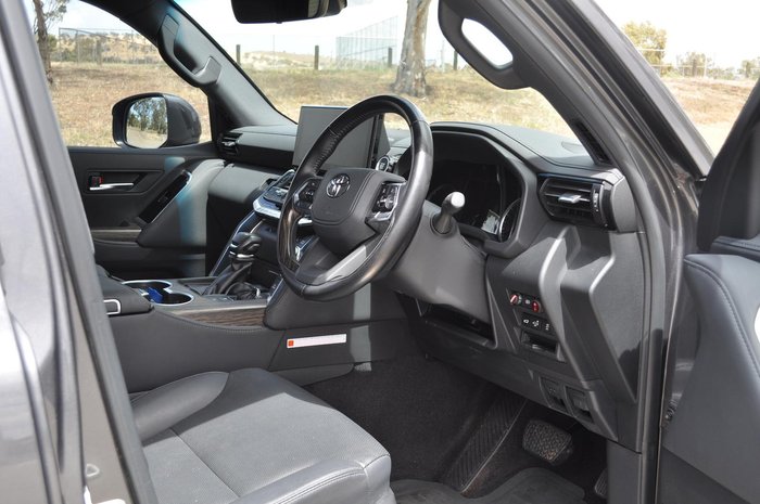 2022 Toyota Landcruiser VX