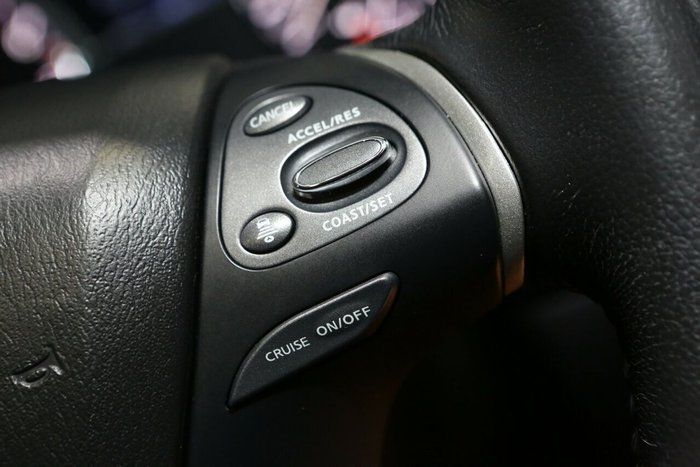 2019 Nissan Pathfinder ST-L