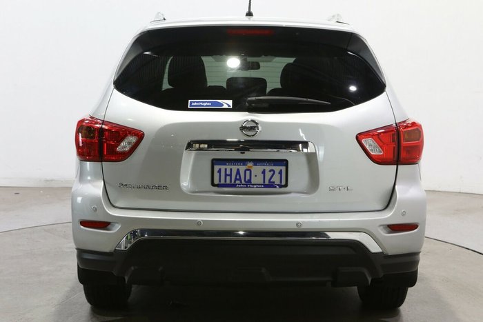 2019 Nissan Pathfinder ST-L