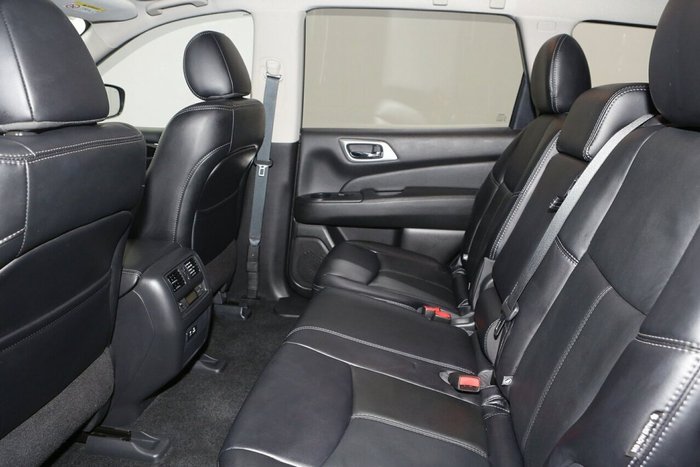 2019 Nissan Pathfinder ST-L