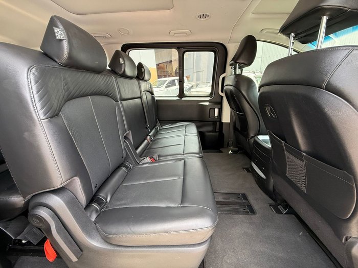 2021 Hyundai STARIA Highlander