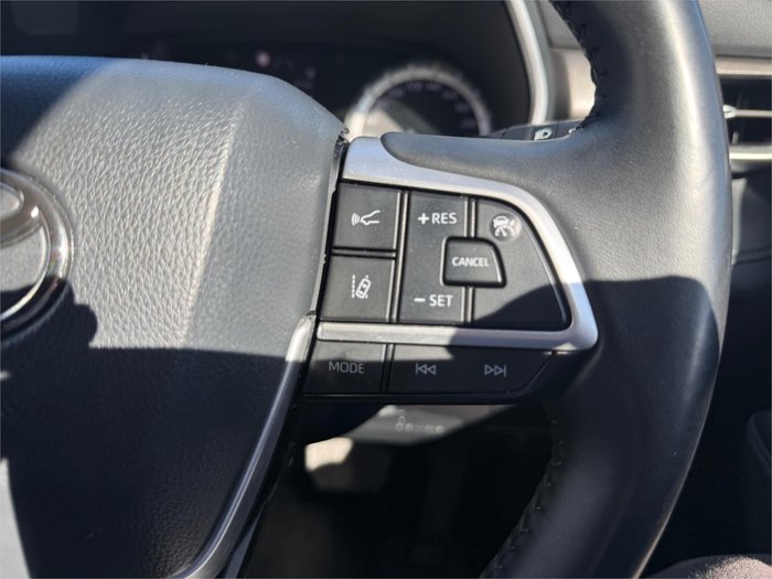 2022 TOYOTA KLUGER GX HYBRID AWD