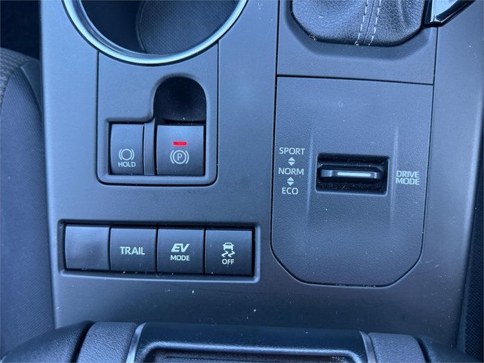 2022 TOYOTA KLUGER GX HYBRID AWD