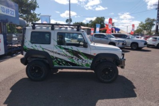 2022 SUZUKI JIMNY GLX