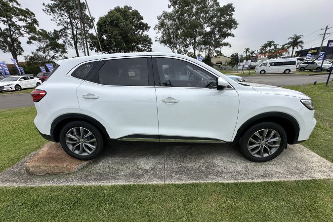 2022 MG HS CORE