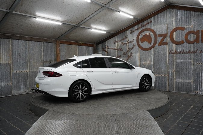 2020 HOLDEN COMMODORE RS