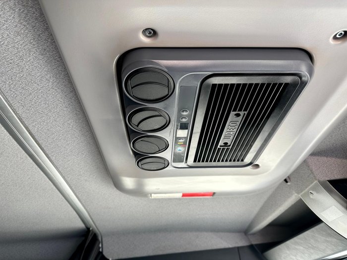 2013 MAN Tgm 15.290 16000Kg Gvm 7,5 Mt Tray Bifold Ramps $85000+Gst MAN TGM 15 290 SLEEPER WHITE