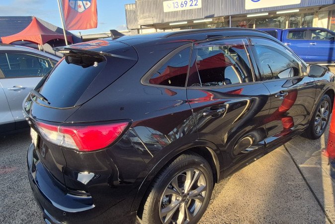 2023 FORD ESCAPE ST-LINE (AWD)
