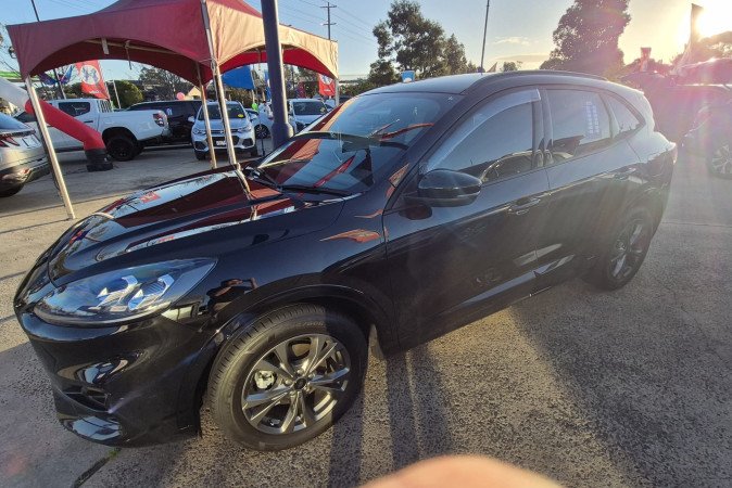 2023 FORD ESCAPE ST-LINE (AWD)