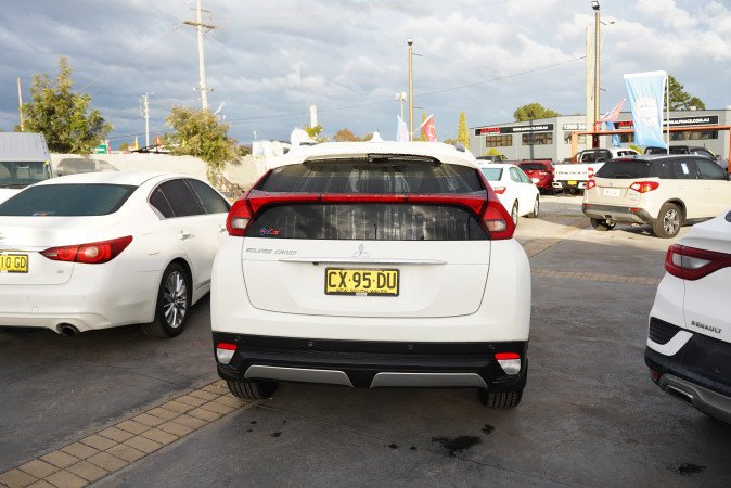 2018 MITSUBISHI ECLIPSE CROSS LS (2WD)