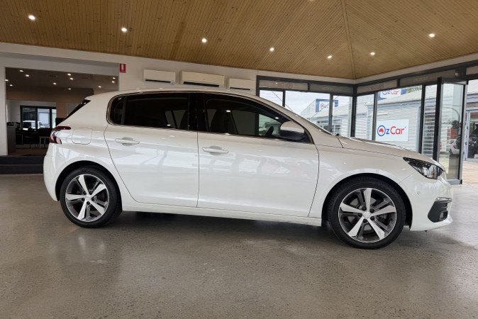 2018 PEUGEOT 308 ALLURE