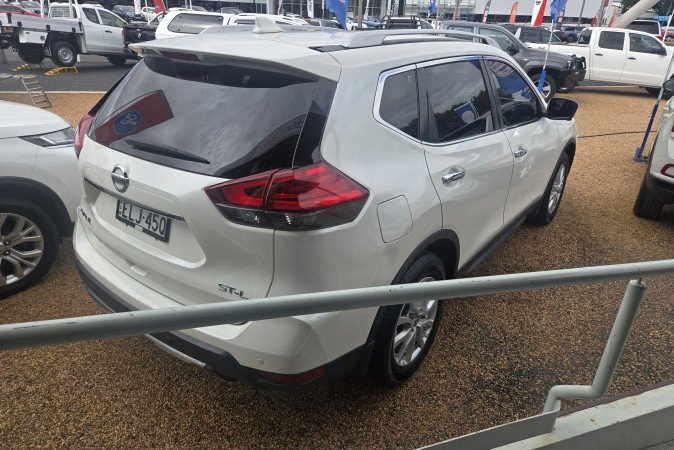 2020 NISSAN X-TRAIL ST-L (4x2)