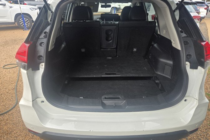2020 NISSAN X-TRAIL ST-L (4x2)