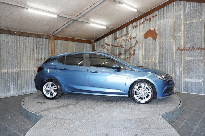 2017 HOLDEN ASTRA RS