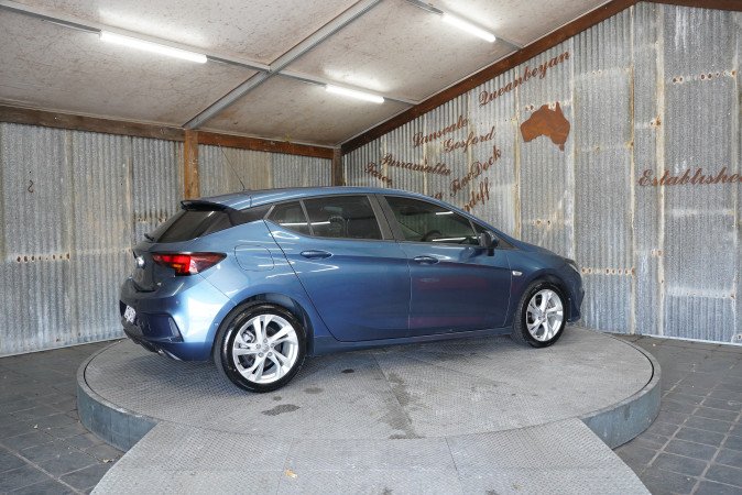 2017 HOLDEN ASTRA RS