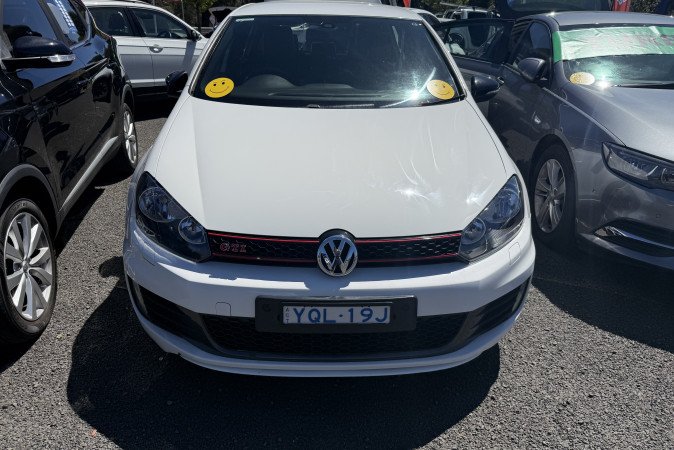 2011 VOLKSWAGEN GOLF GTi