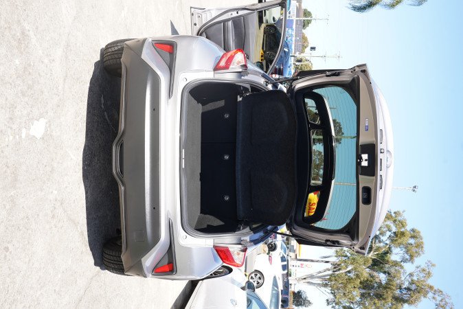 2019 TOYOTA C-HR (2WD)