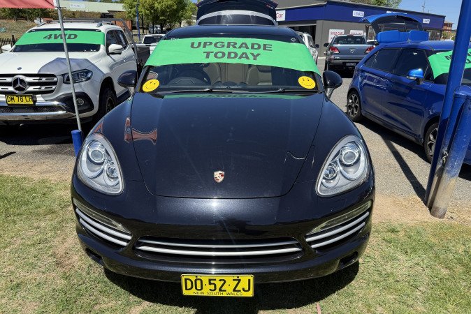 2014 PORSCHE CAYENNE