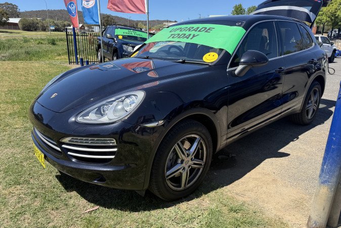 2014 PORSCHE CAYENNE DIESEL PLATINUM EDITION