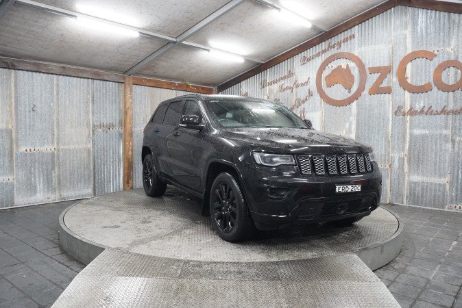 2021 JEEP GRAND CHEROKEE NIGHT EAGLE (4x4)