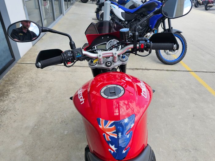 2012 Triumph STREET TRIPLE R Red