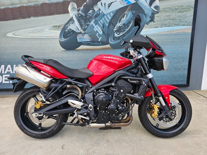 2012 Triumph STREET TRIPLE R Red