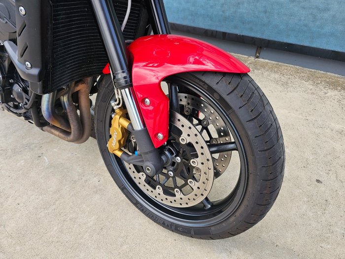 2012 Triumph STREET TRIPLE R Red