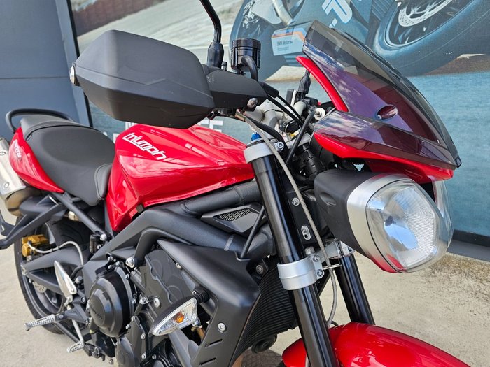 2012 Triumph STREET TRIPLE R Red