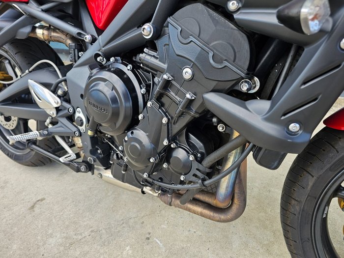2012 Triumph STREET TRIPLE R Red