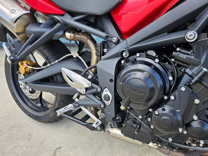 2012 Triumph STREET TRIPLE R Red