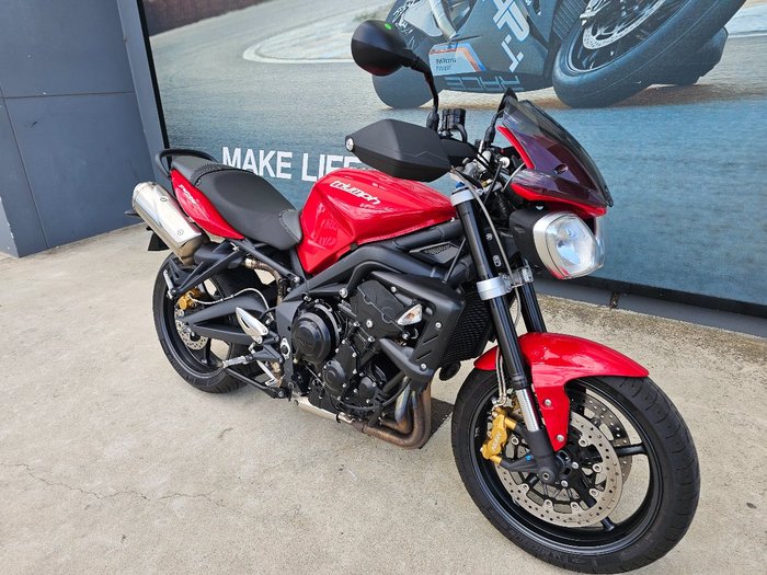 2012 Triumph STREET TRIPLE R Red