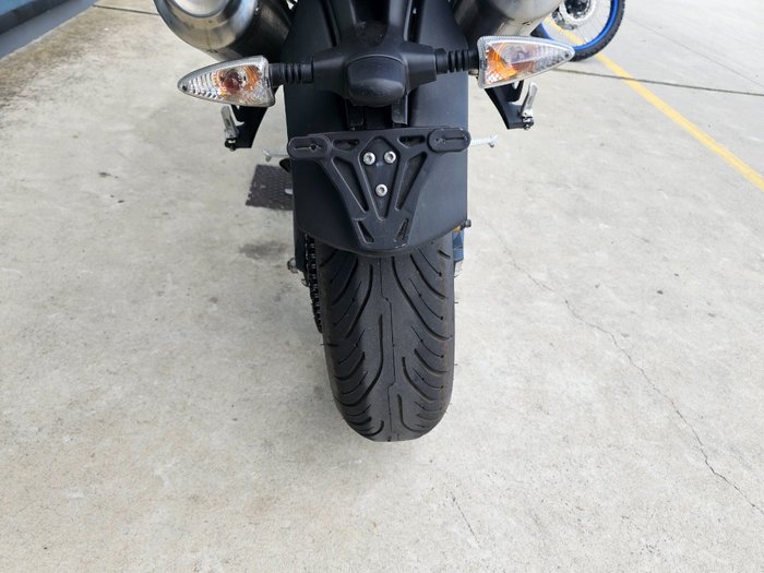 2012 Triumph STREET TRIPLE R Red