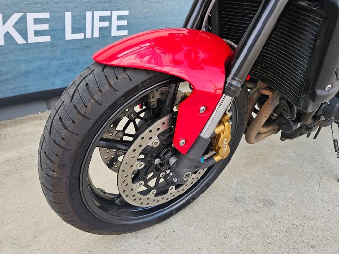 2012 Triumph STREET TRIPLE R Red