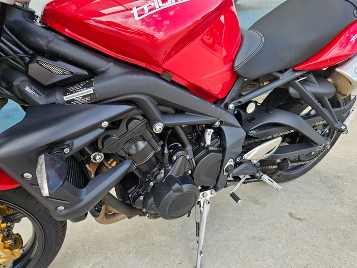 2012 Triumph STREET TRIPLE R Red