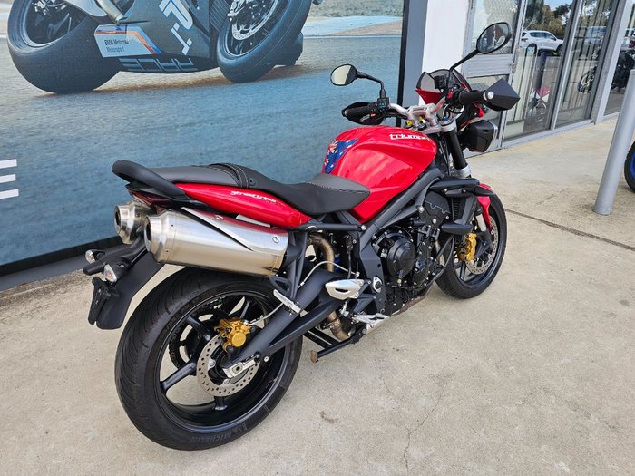 2012 Triumph STREET TRIPLE R Red