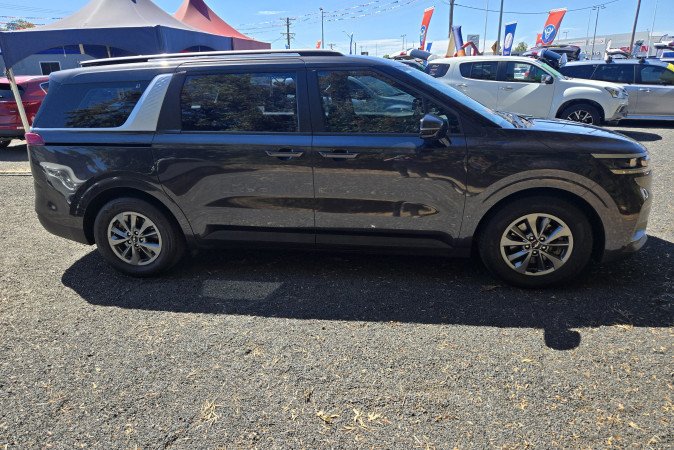 2023 KIA CARNIVAL S