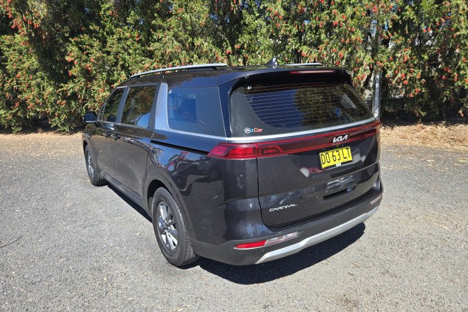 2023 KIA CARNIVAL S