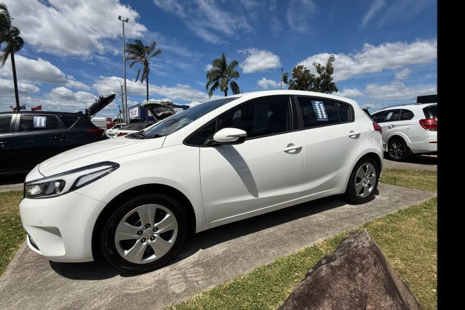 2016 KIA CERATO Si