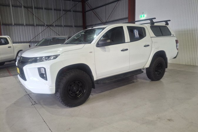 2020 MITSUBISHI TRITON GLX ADAS (4x4)