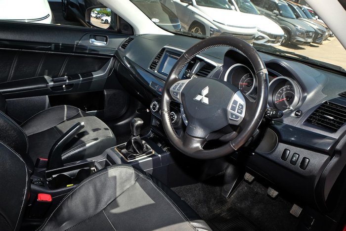 2014 Mitsubishi Lancer LS